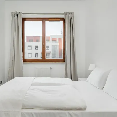 Przytulny Z Parkingiem Partynice We Wrocławiu By Renters Apartament