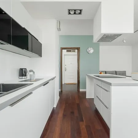 Przytulny Z Parkingiem Partynice We Wrocławiu By Renters Apartament Wrocław