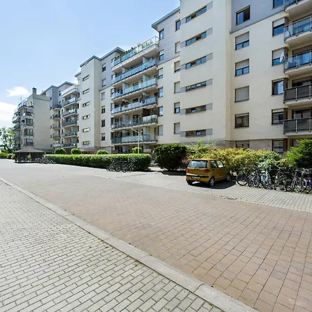 Przytulny Z Parkingiem Partynice We Wrocławiu By Renters *