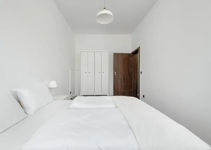 Przytulny Z Parkingiem Partynice We Wrocławiu By Renters Apartament