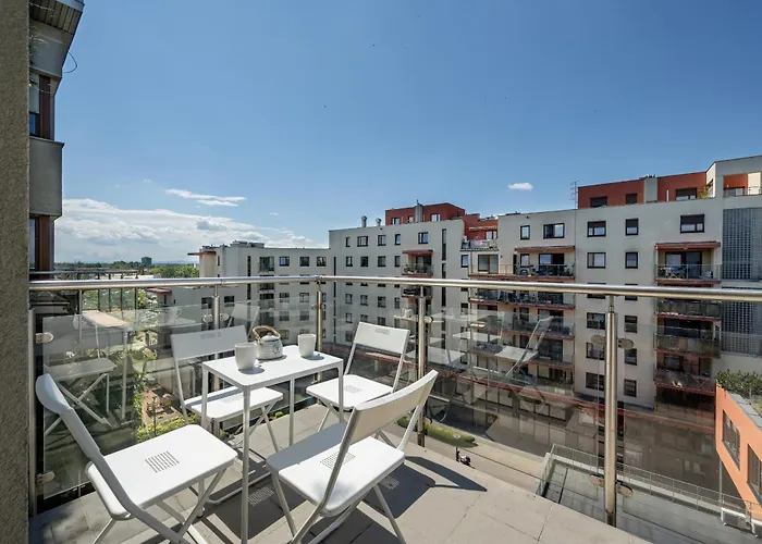 Przytulny Z Parkingiem Partynice We Wrocławiu By Renters